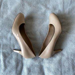 Comfort Plus by Predictions Nude Beige Pumps Closed Toe Short Stiletto Heels